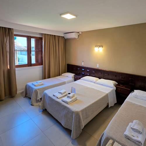 Habitación Cuadruple Premium Hotel Moderno Necochea