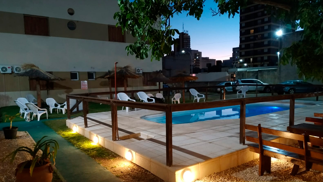 Patio Hotel Moderno Necochea